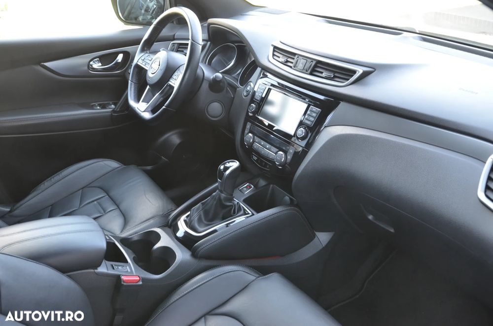 Nissan Qashqai 1.6 DCI Xtronic TEKNA+ - 10