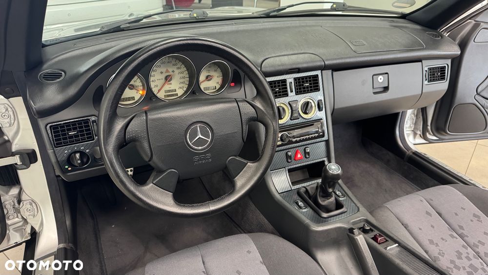 Mercedes-Benz SLK - 21