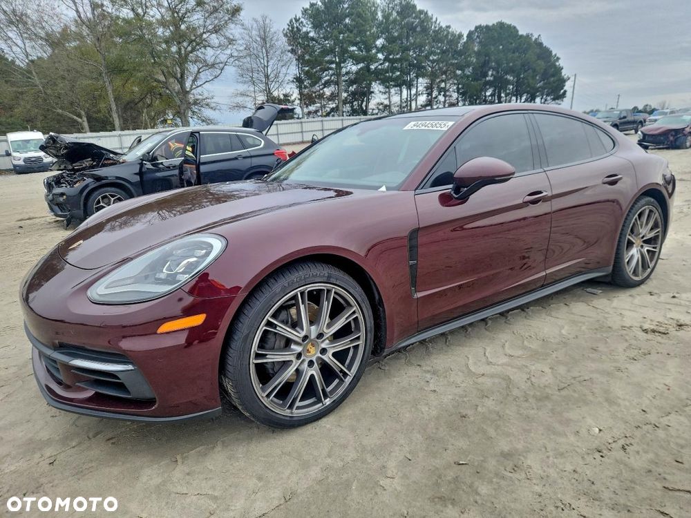 Porsche Panamera 4S - 1