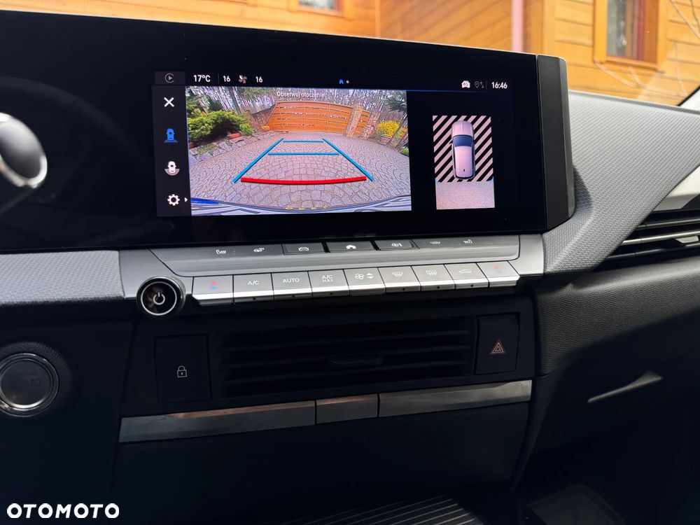 Opel Astra 1.2 T Elegance S&S - 24