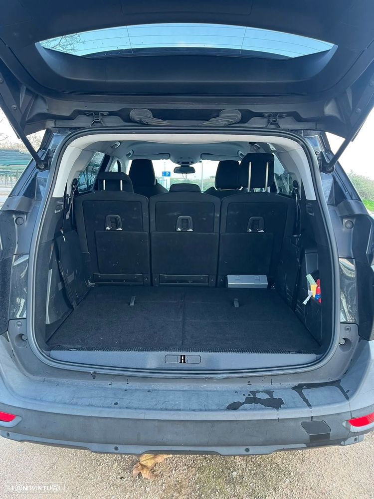 Peugeot 5008 - 11