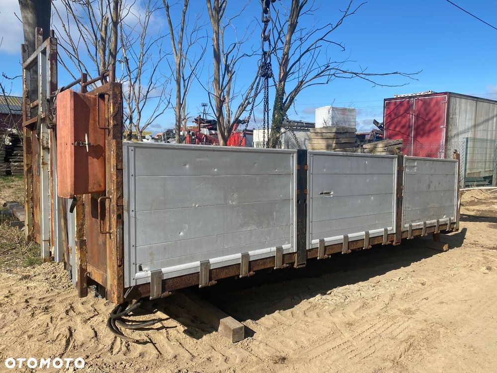 Zabudowa Kipper Kiper tylnozsyp  wywrotka trzyosiowa - 1