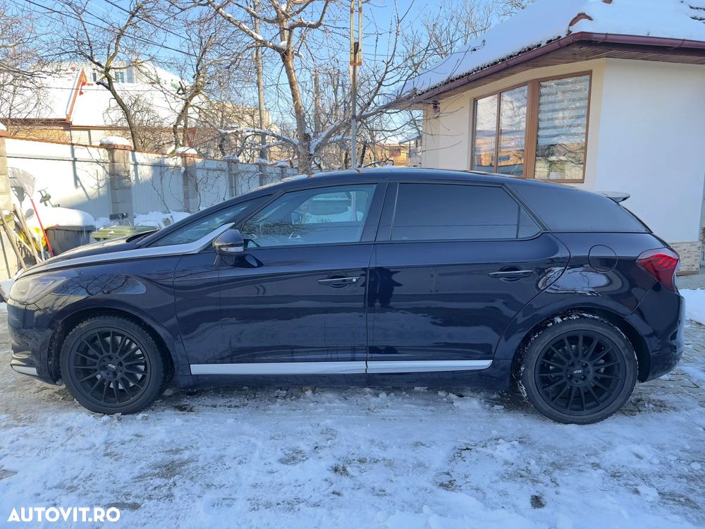 Citroën DS5 2.0 HDI BVM6 Sport Chic - 8