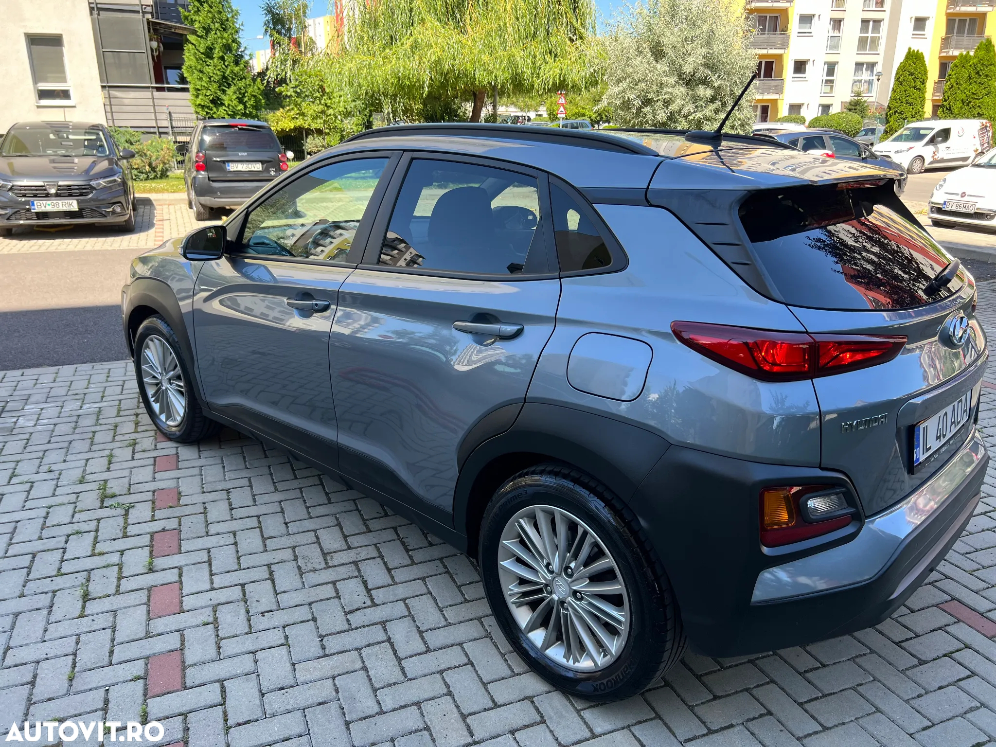 Hyundai KONA - 4
