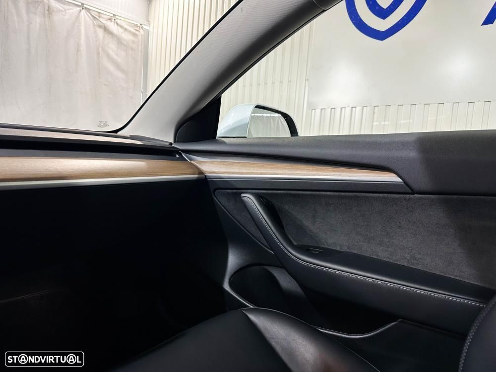 Tesla Model 3 Long Range AWD Dual Motor - 27