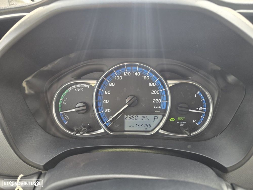 Toyota Yaris 1.5 HSD Comfort - 32