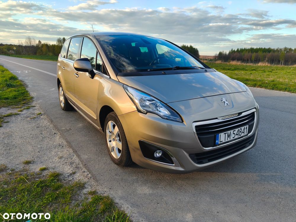 Peugeot 5008 - 11