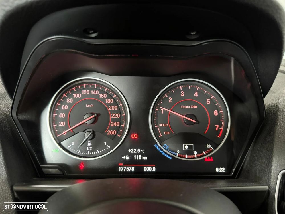 BMW 118 i Pack M - 18