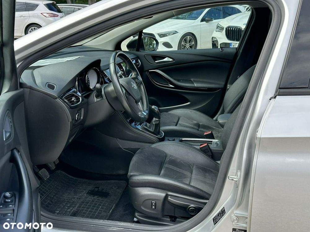 Opel Astra - 11