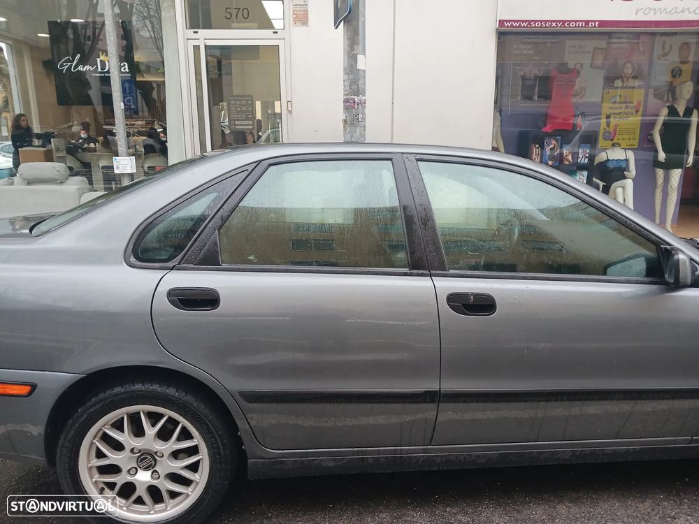 Volvo S40 1.6 - 1