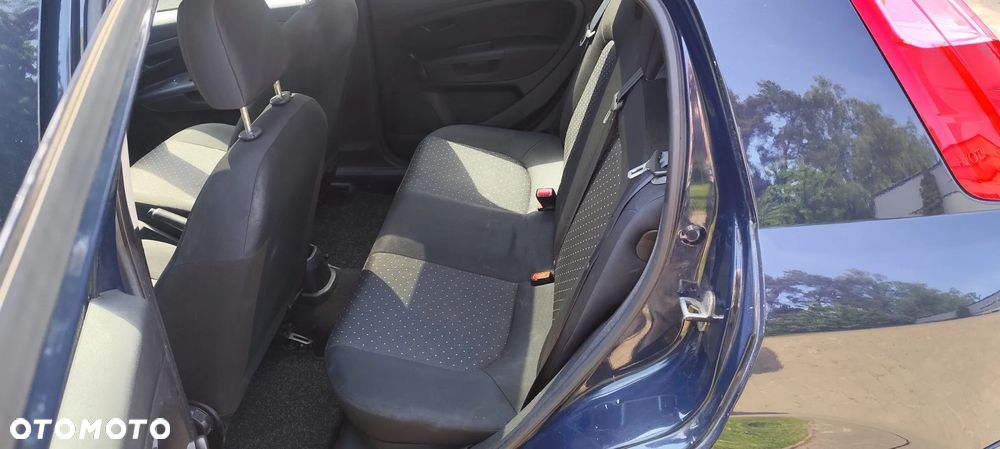 Fiat Grande Punto - 7