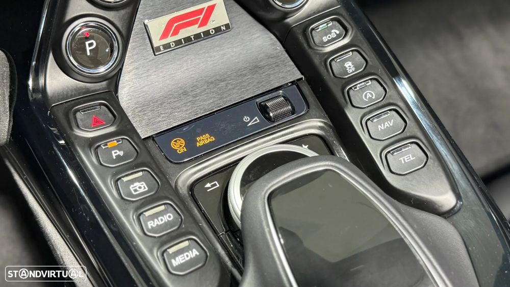 Aston Martin Vantage Roadster V8 F1 Edition - 33