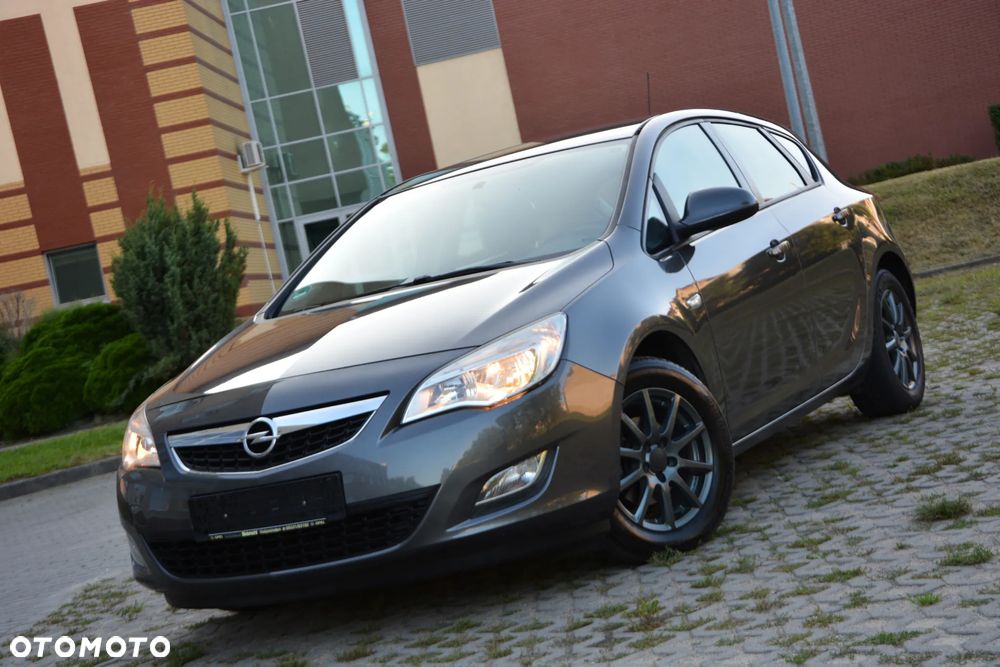 Opel Astra 1.6 Enjoy - 2