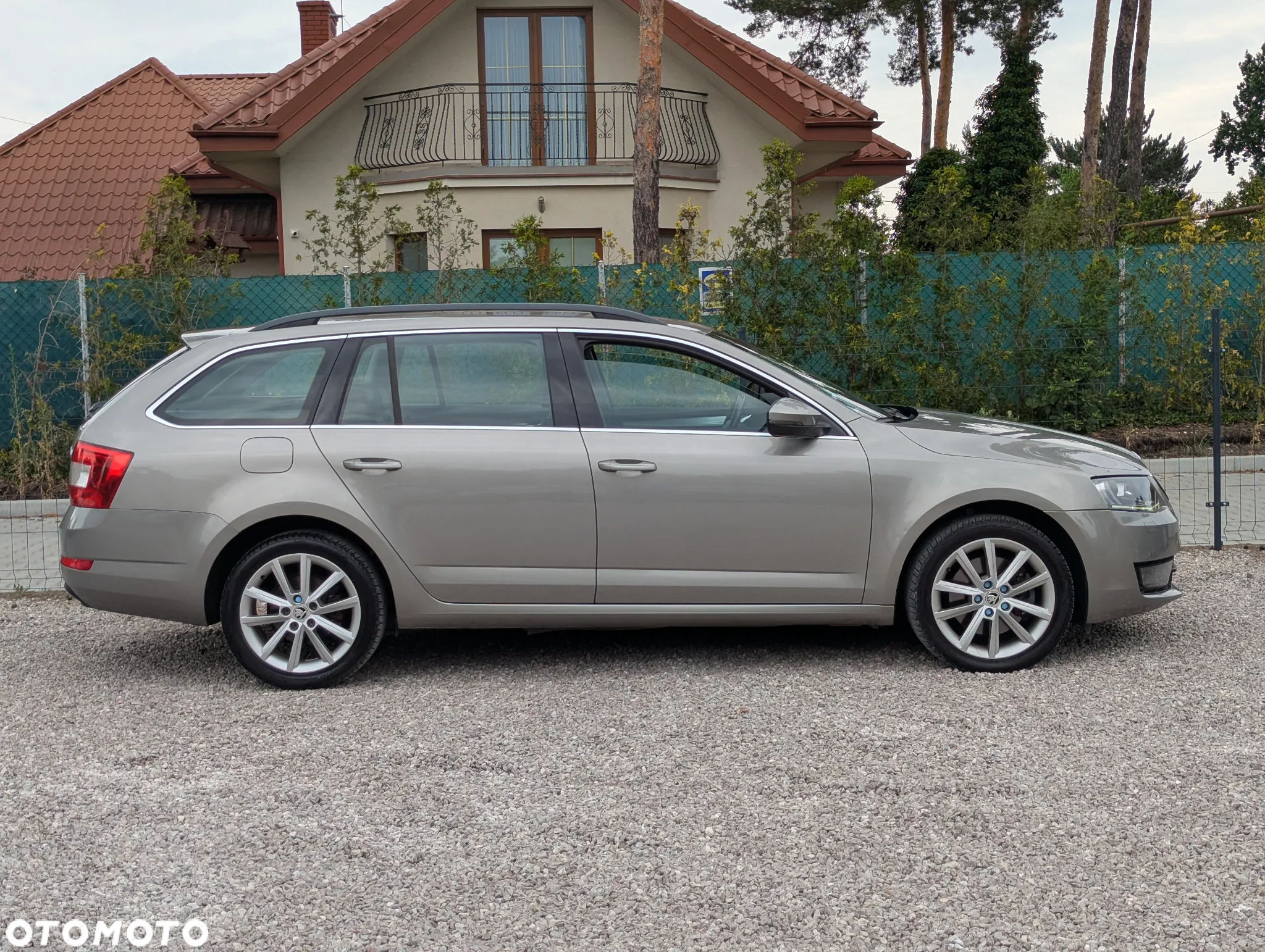 Skoda Octavia 1.8 TSI Elegance DSG - 8
