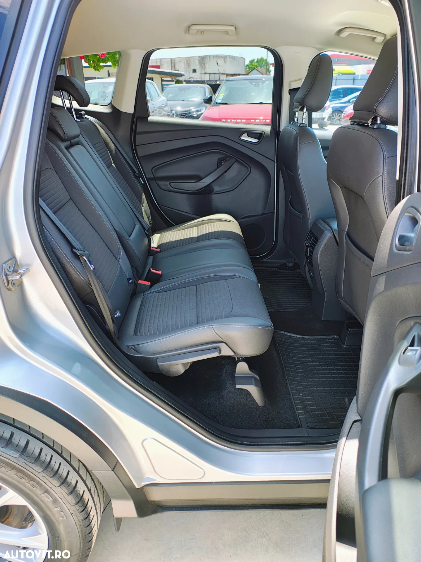 Ford Kuga 2.0 TDCi 2x4 Titanium - 15