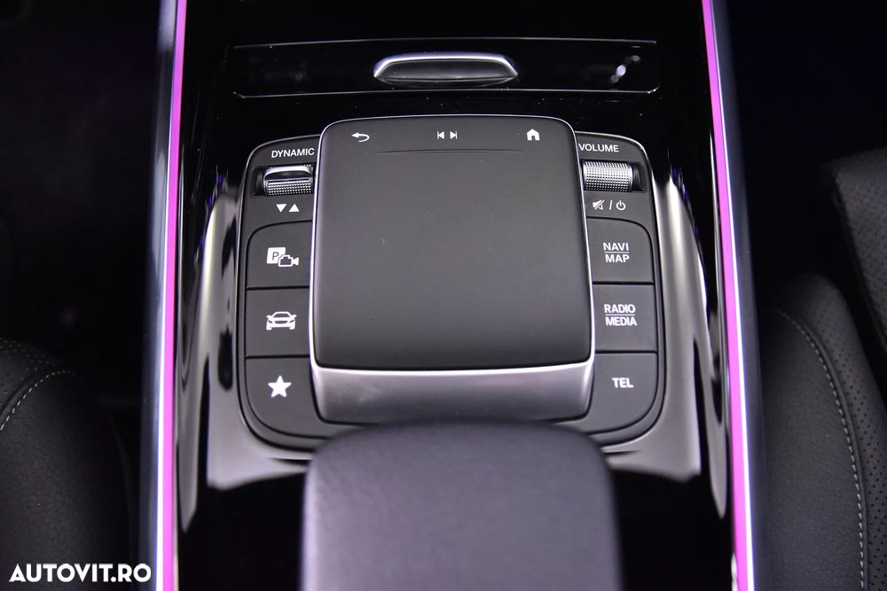 Mercedes-Benz GLA 250 e 8G-DCT - 17