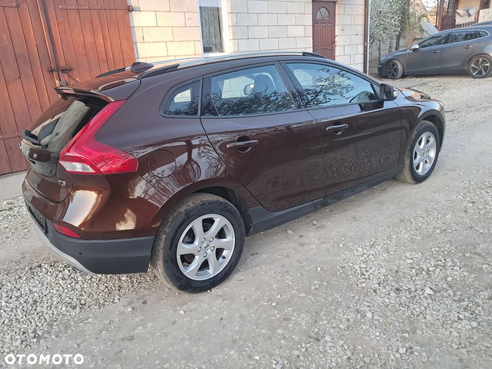 Volvo V40 Cross Country - 7