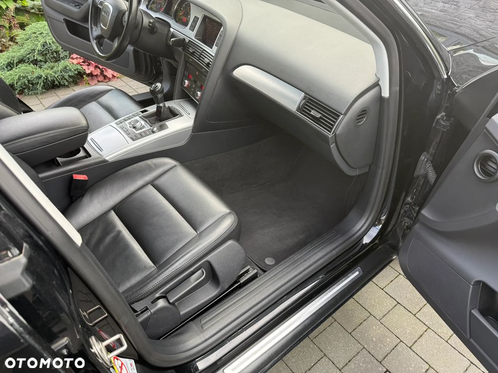 Audi A6 Avant - 25