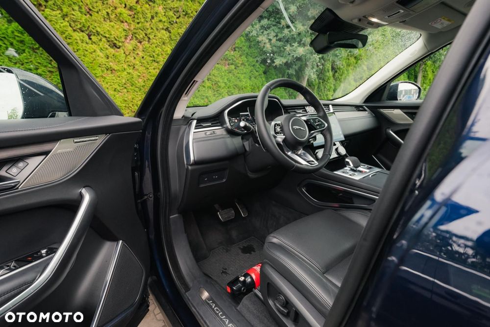 Jaguar F-Pace 2.0 D200 mHEV AWD SE - 10