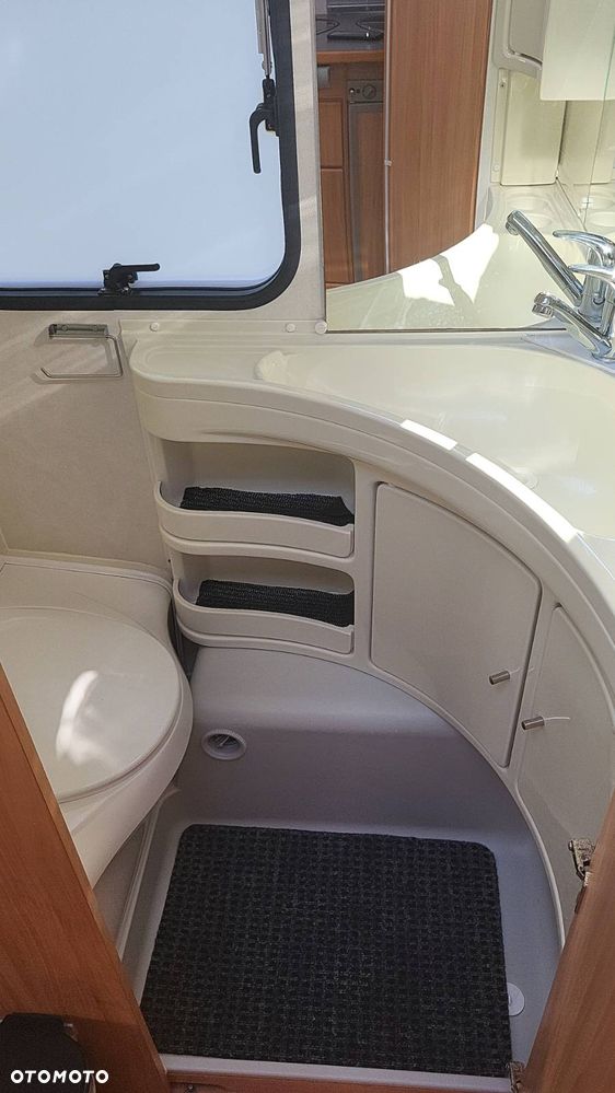 Adria Adora 472 LU - DMC 1300kg - 12