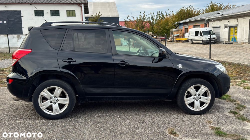 Toyota RAV4 - 7