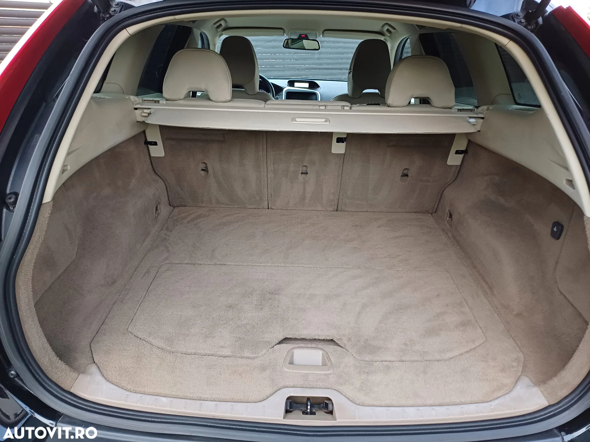 Volvo XC 60 D5 AWD Geartronic Kinetic - 9