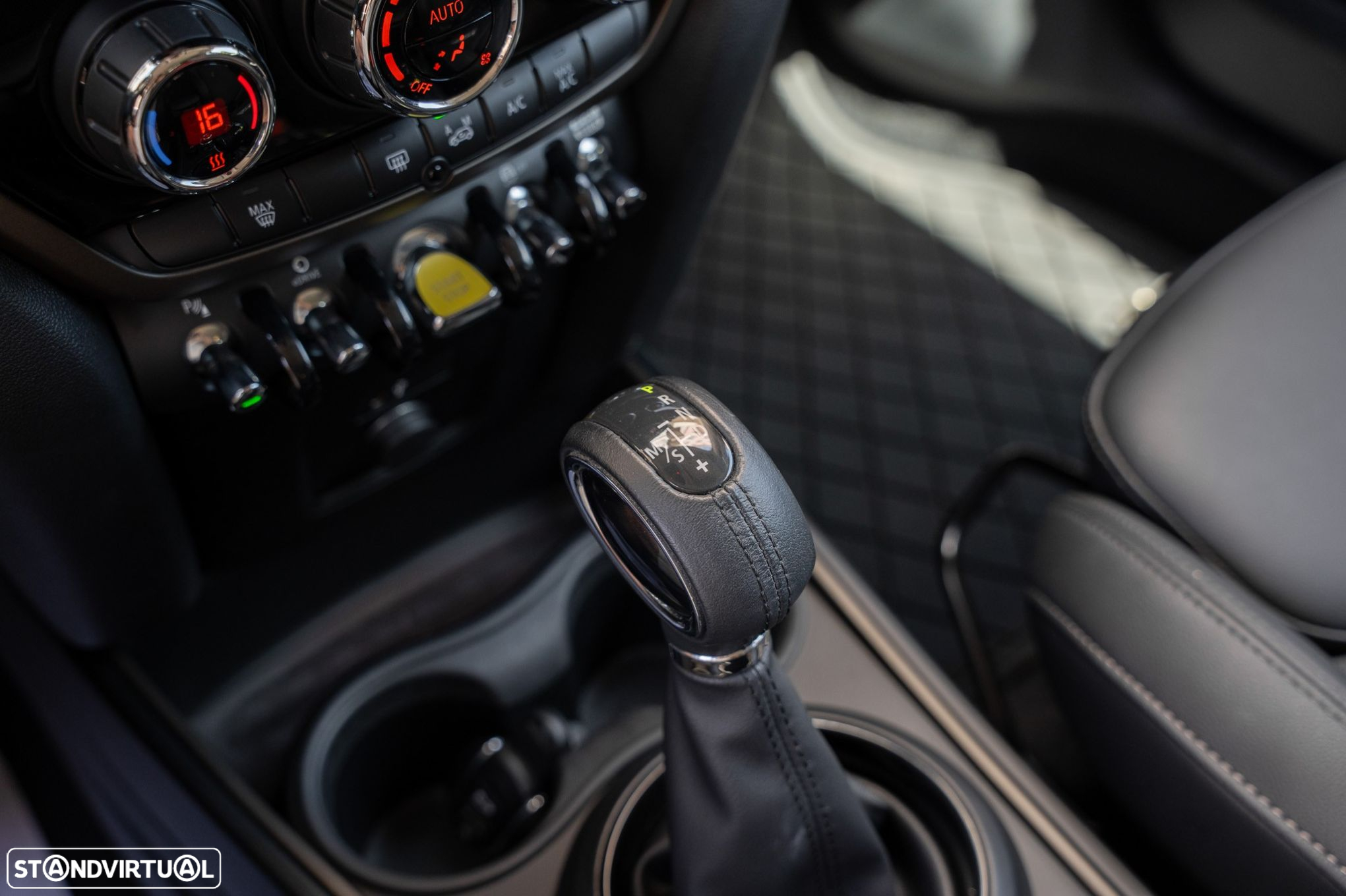 MINI Countryman Cooper SE ALL4 Auto - 19