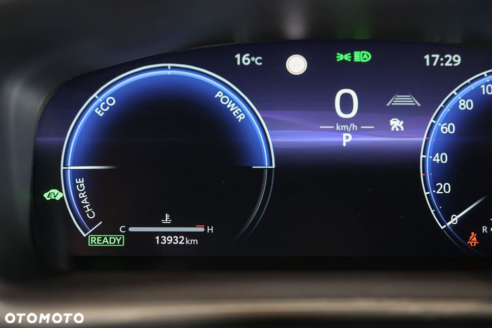 Toyota Corolla Cross 2.0 Hybrid Executive AWD - 7