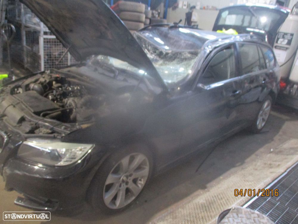 Carro MOT:  CXVEL 2170000702 BMW SERIE 3 2009 318D 143CV 5P PRETO DIESEL - 4