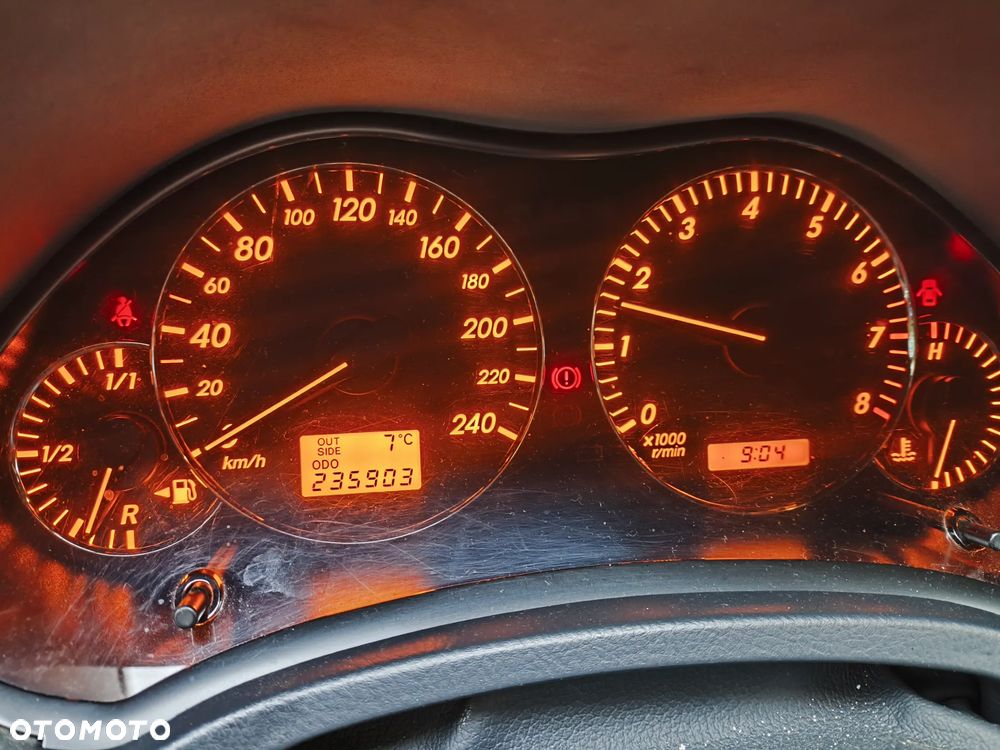 Toyota Avensis 1.8 VVT-i Combi - 7