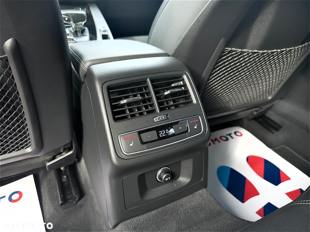 Audi A4 Avant 40 TDI quattro S tronic S line - 32