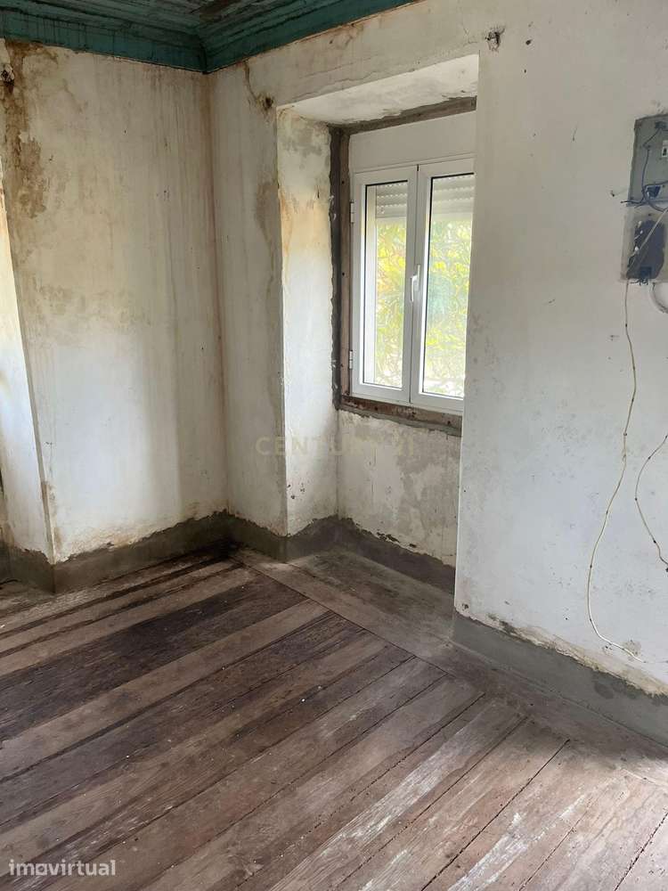 Moradia para Restaurar | Centro de Alvaiázere | Leiria - Grande imagem: 5/9