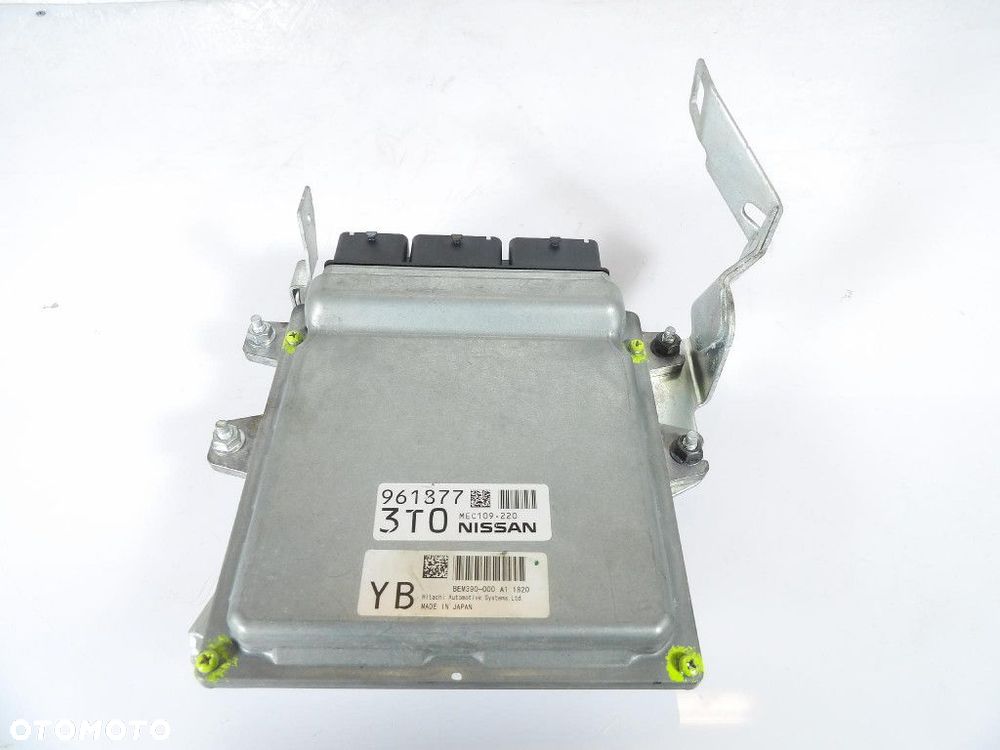 INFINITI G37 STEROWNIK SILNIKA BEM 390-000 A1