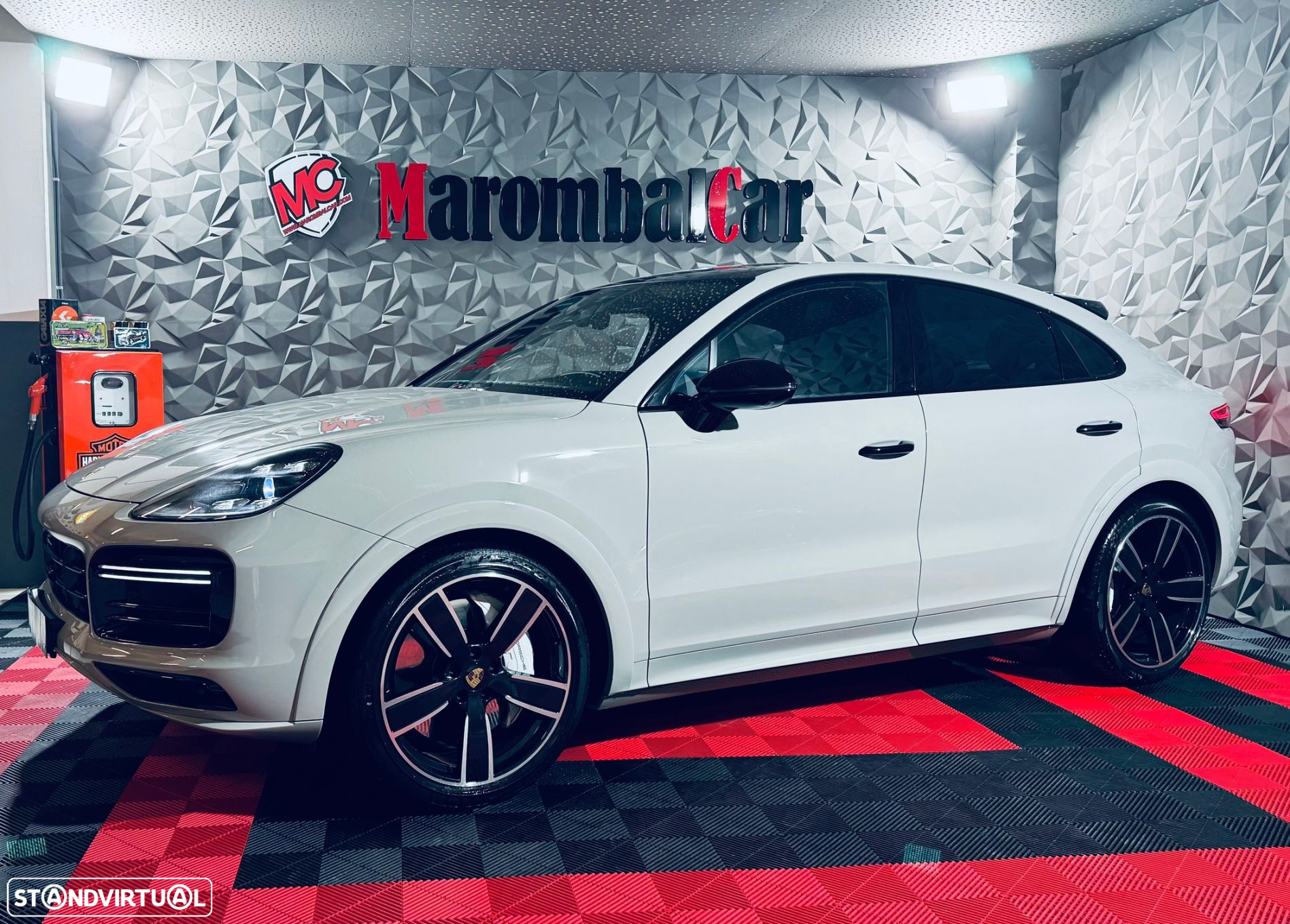Porsche Cayenne Coupé Turbo - 23