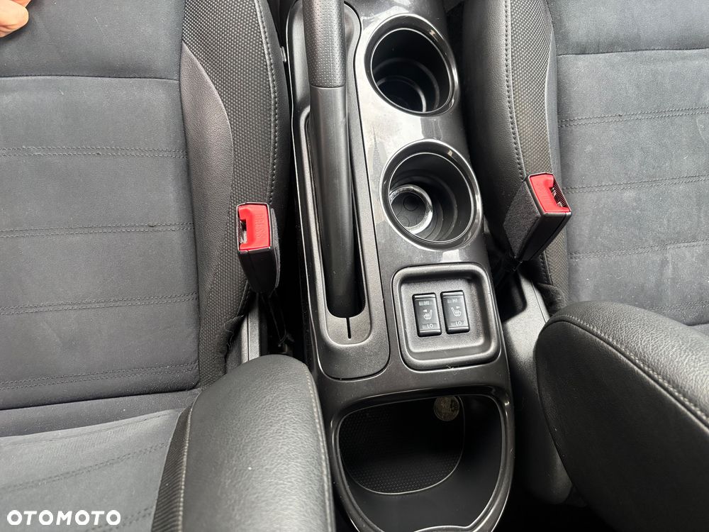 Nissan Juke 1.6 DIG-T Tekna 4WD Xtronic - 18