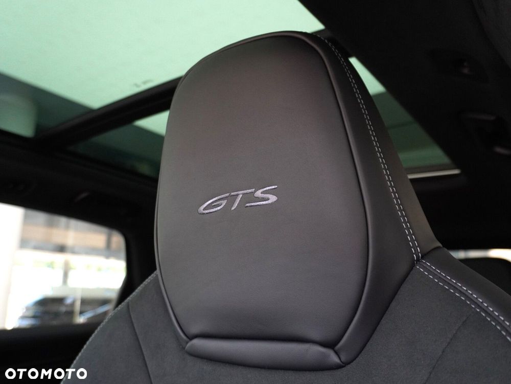 Porsche Cayenne GTS - 26
