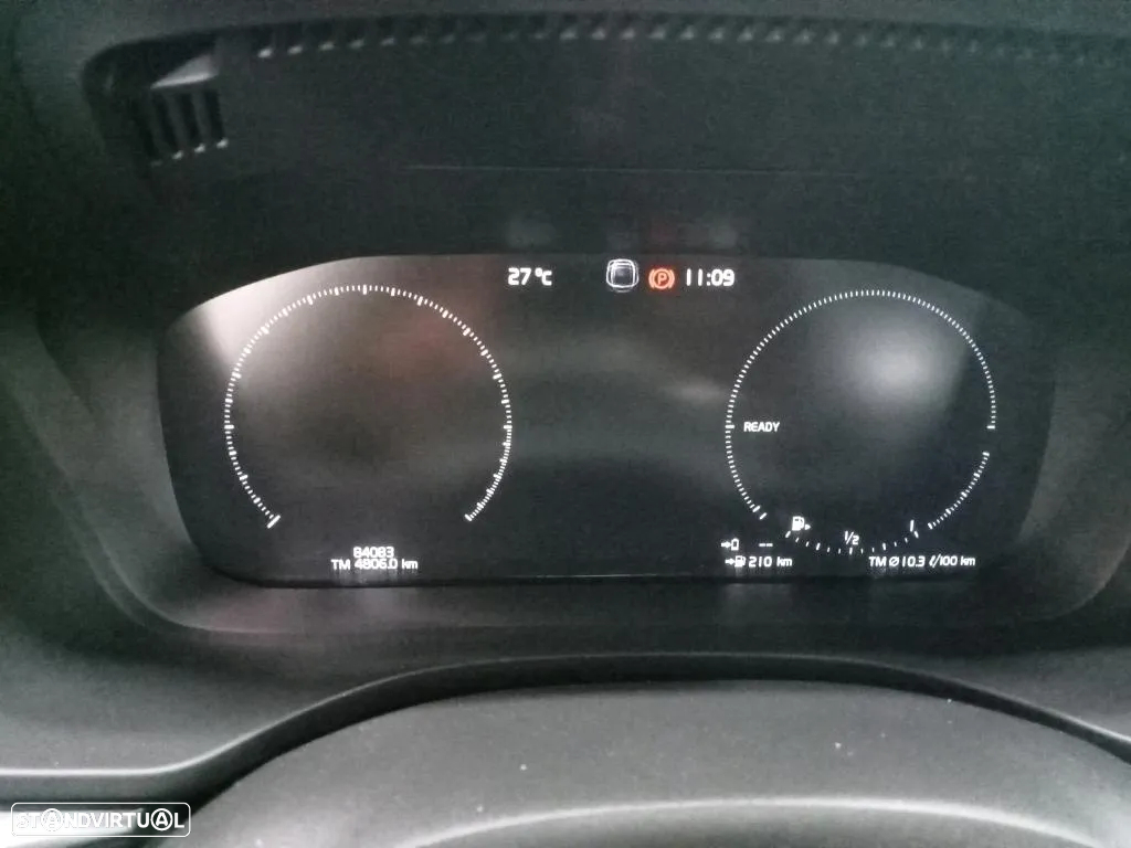 Volvo XC 60 2.0 T6 PHEV R-Design AWD - 8