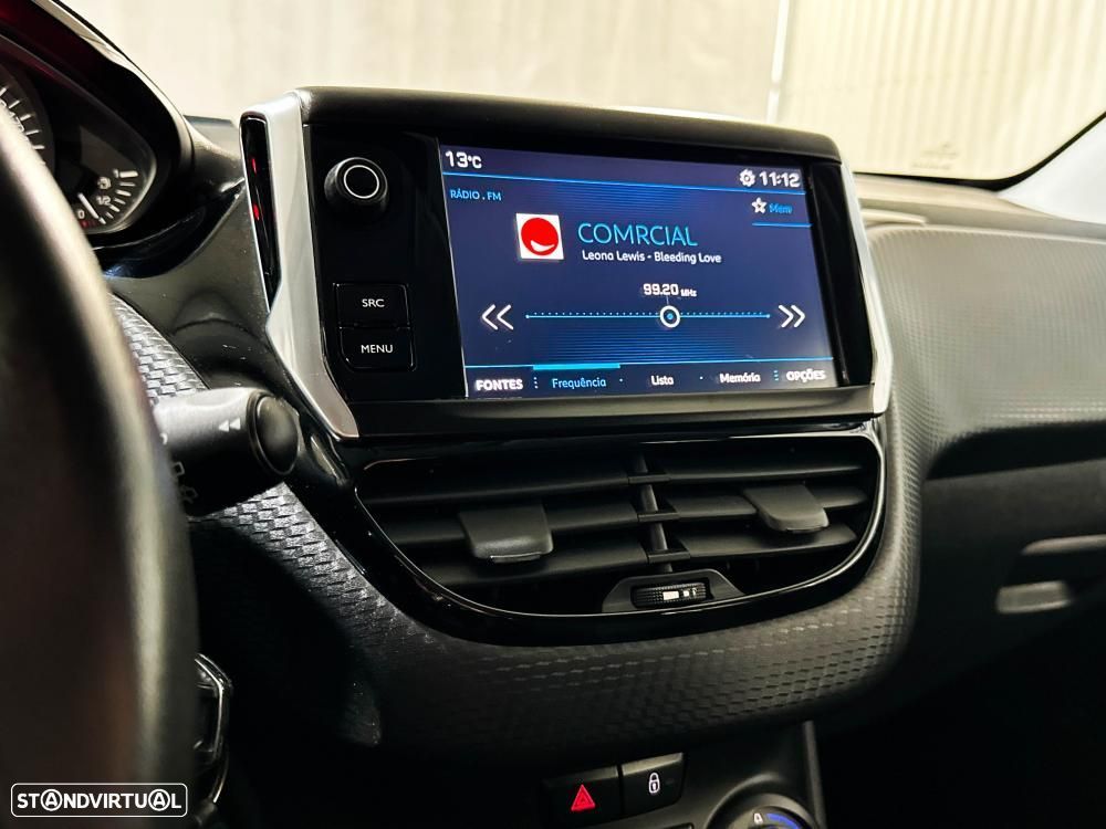 Peugeot 208 1.2 PureTech Allure - 39