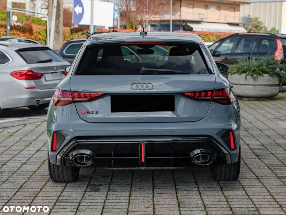 Audi RS3 Sportback TFSI Quattro S tronic - 2