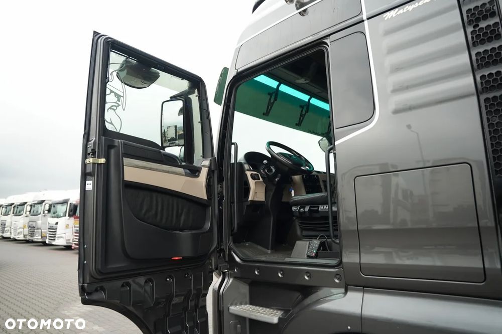MAN TGX 18.580 / GX / RETARDER / CAŁY NA PODUSZKACH / NAVI RIO / BOGATE WYPOSAŻENIE / - 23