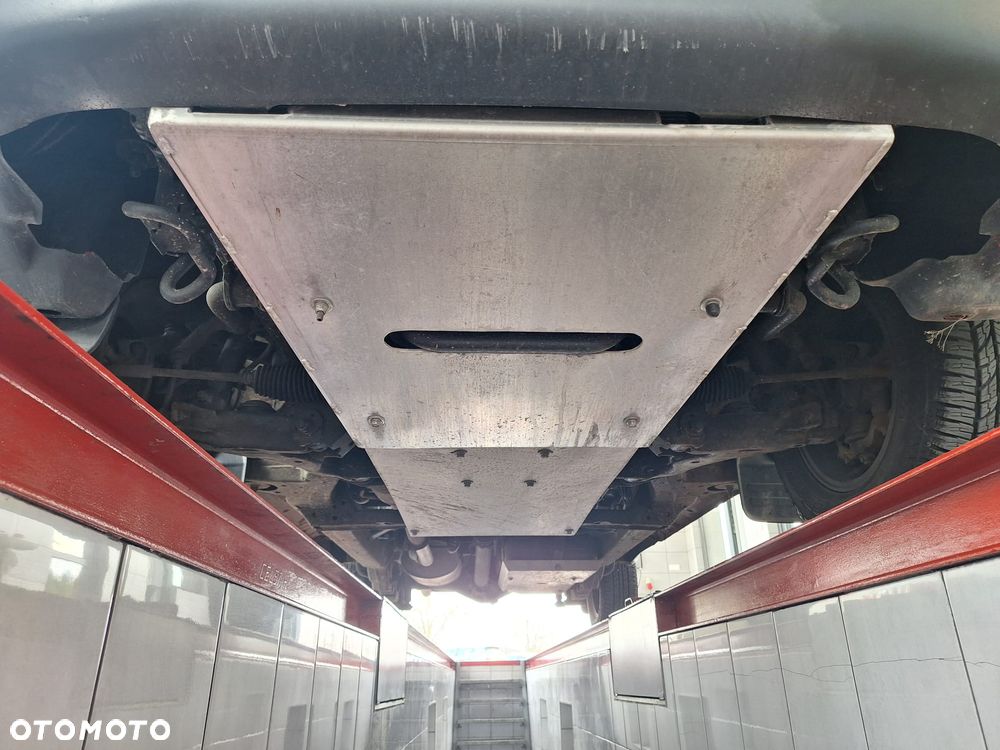 Toyota Hilux 2.5 D-4D DLX - 12