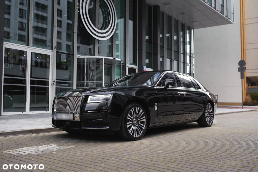 Rolls-Royce Ghost - 1