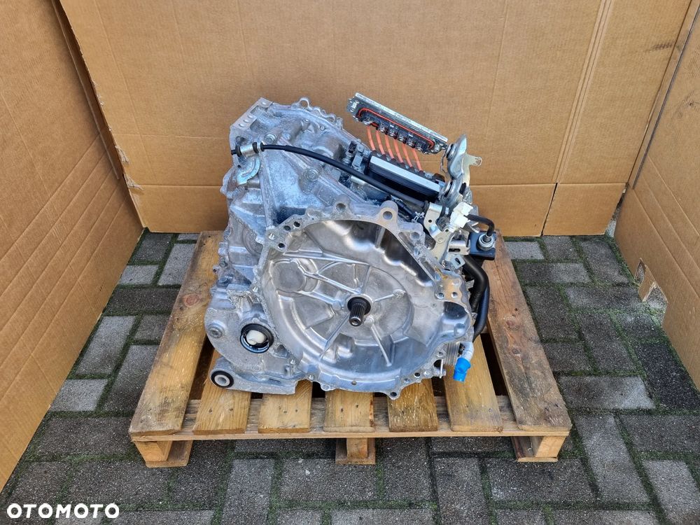 TOYOTA YARIS IV 1.5 HYBRYDA SKRZYNIA BIEGÓW 1H0120 - 1