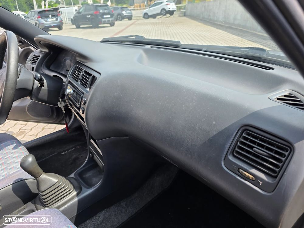 Toyota Corolla StarVan 2.0 D - 17