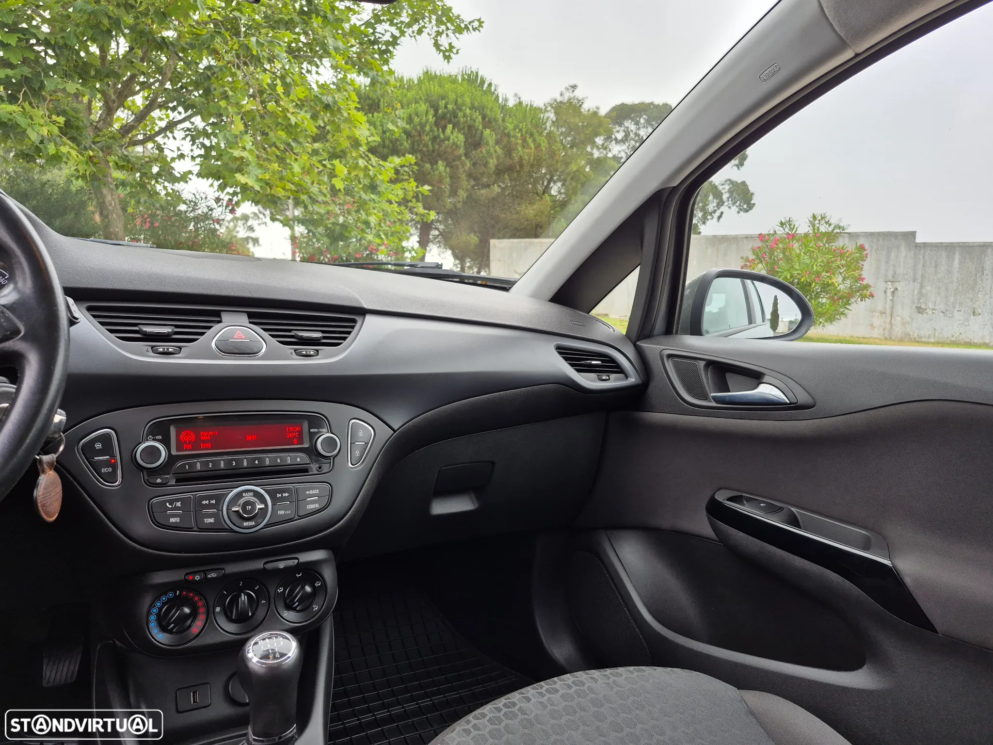 Opel Corsa 1.3 CDTi Enjoy - 10