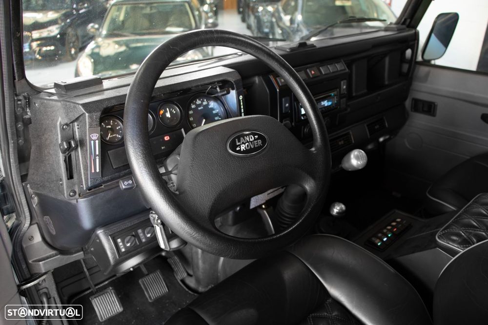 Land Rover Defender 130 2.5 TD5 Crew Cab - 23