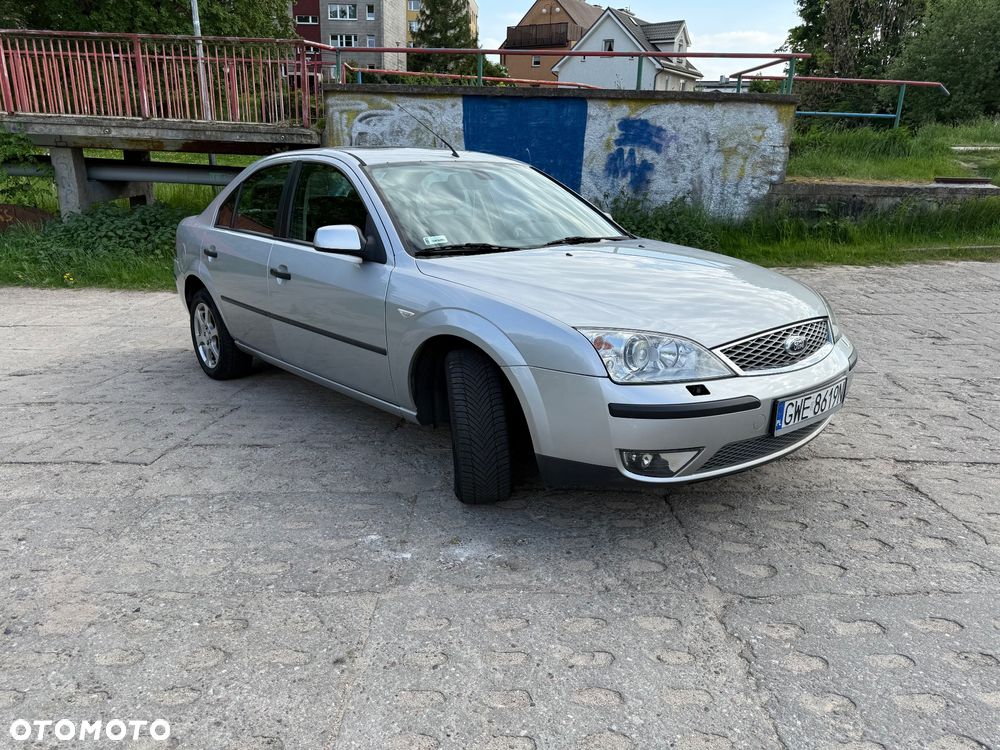 Ford Mondeo 2.0 Ghia - 3