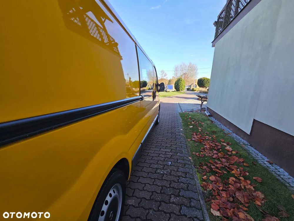 Opel Vivaro - 8