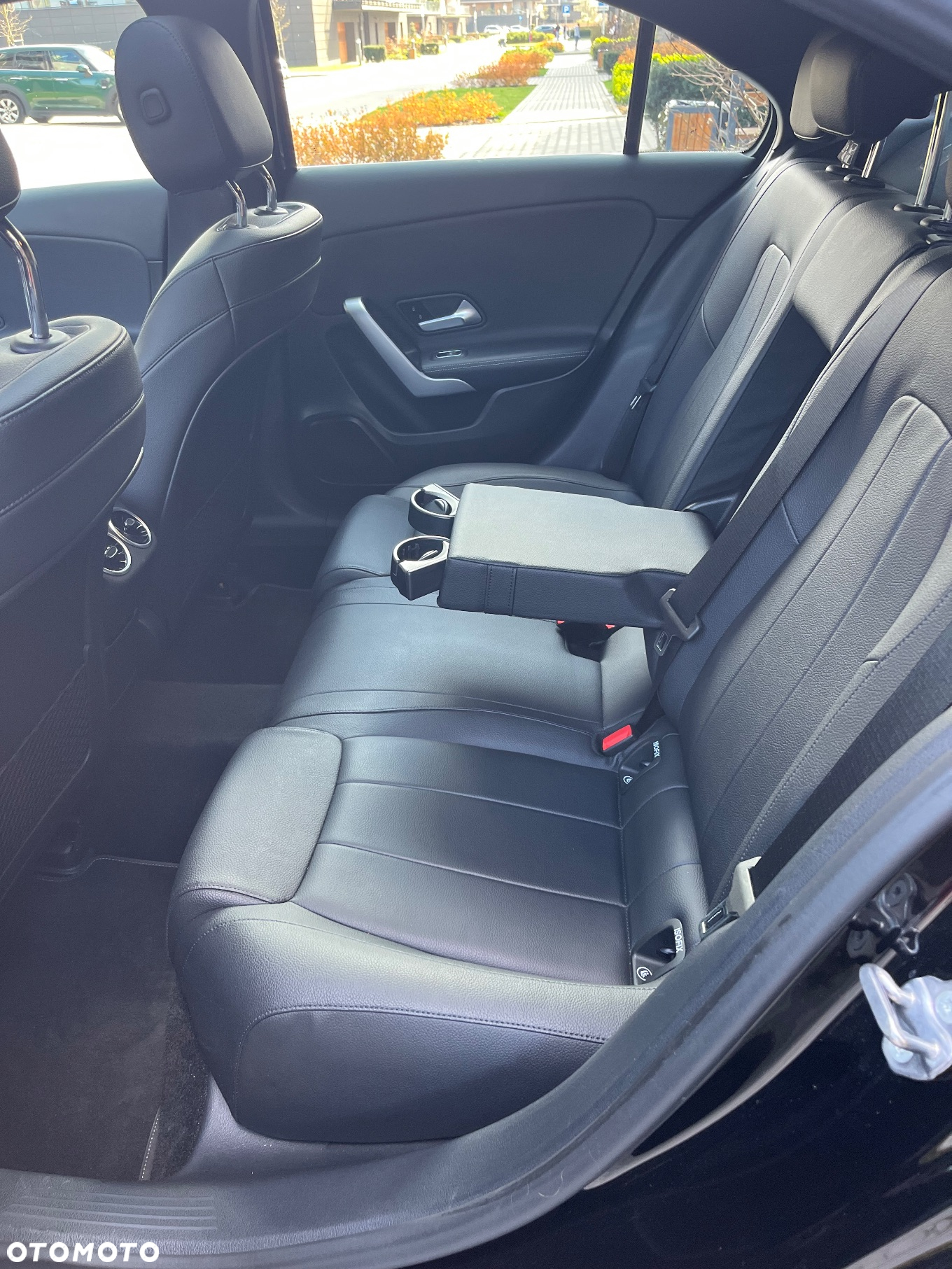 Mercedes-Benz Klasa A 220 4-Matic Progressive 7G-DCT - 18