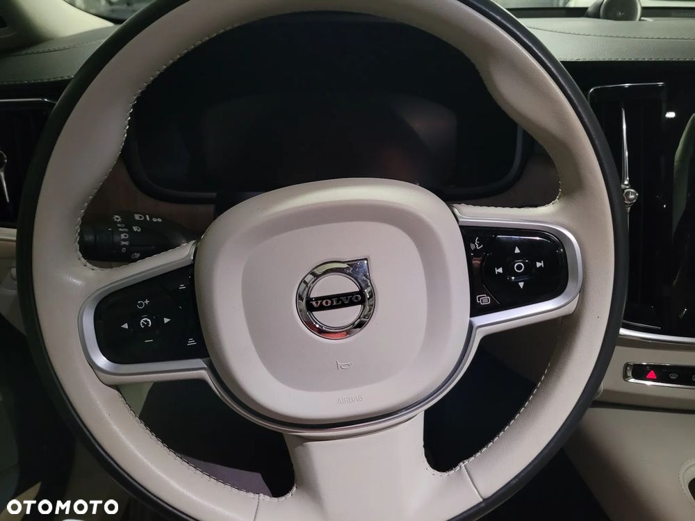 Volvo V90 B5 D AWD Momentum Pro - 13